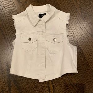 White crop jean jacket